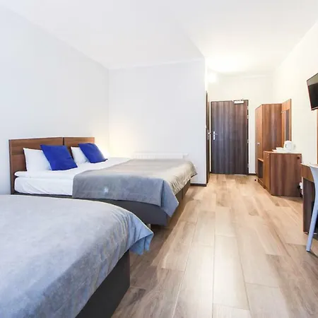 Bursztyn Park 홈스테이 *