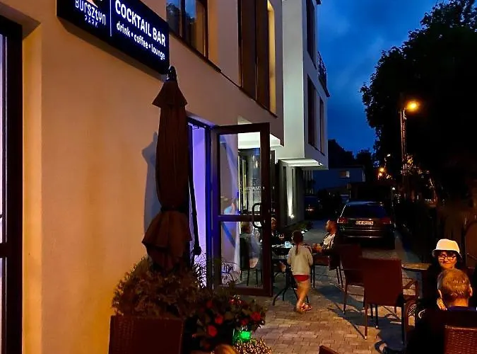 홈스테이 Bursztyn Park Dziwnów