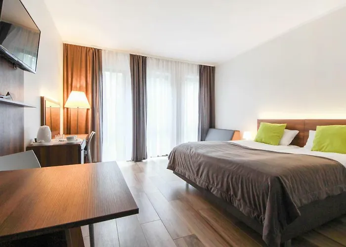 Bursztyn Park Dziwnów